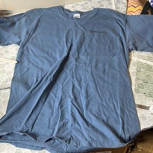 Vintage Gildan Large Mountain Stone Tile and Marble LLC Blue Short Sleeve T